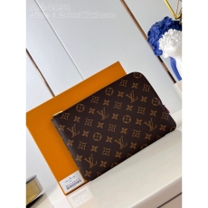 LV Clutch Bags